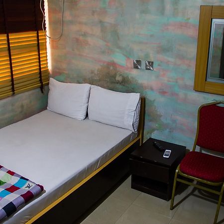 Glasshouse Hotel And Suites Egba Zewnętrze zdjęcie