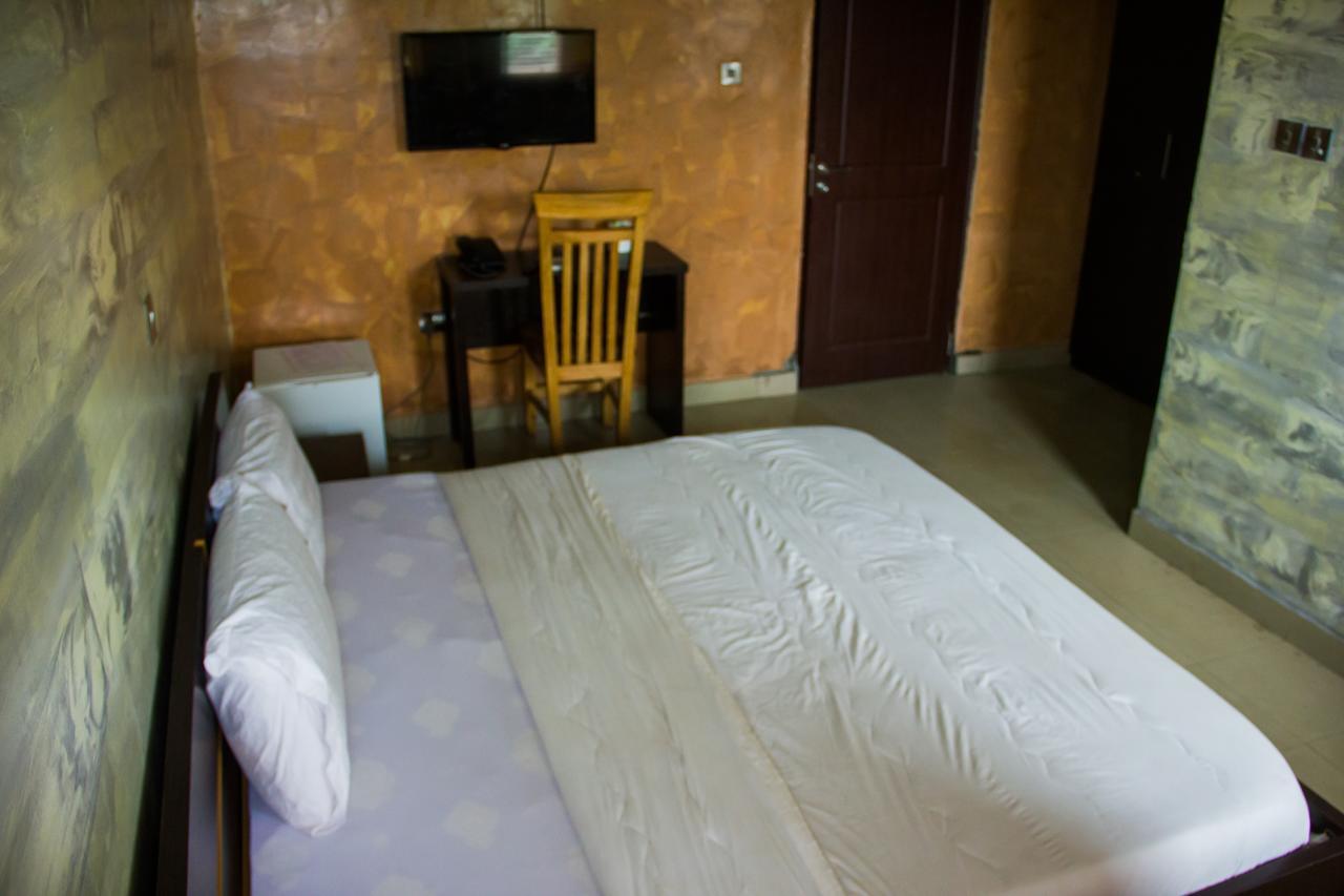 Glasshouse Hotel And Suites Egba Zewnętrze zdjęcie