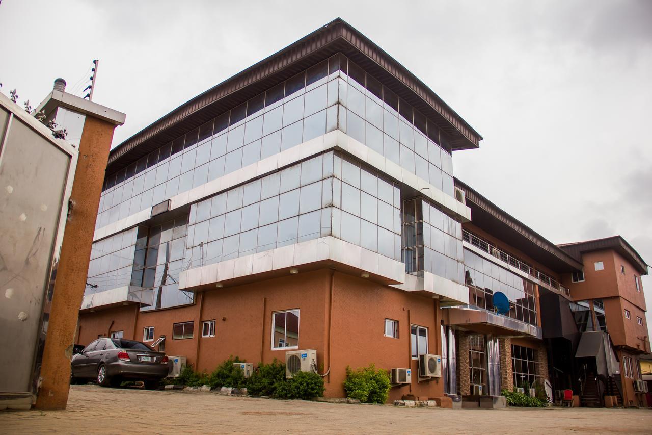 Glasshouse Hotel And Suites Egba Zewnętrze zdjęcie