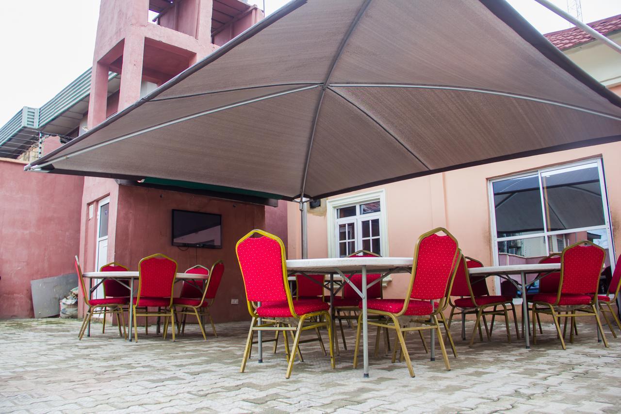 Glasshouse Hotel And Suites Egba Zewnętrze zdjęcie